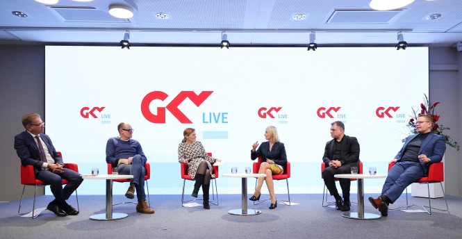 Podiumsdiskussion: Von links nach rechts: Prof. Wolfgang Greiner, Dr. Janosch Dahmen, Cordula Tutt, Stefanie Stoff-Ahnis, Christos Pantazis, Tino Sorge